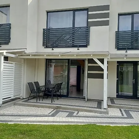 ロッジ Over Lake-domki,apartamenty *