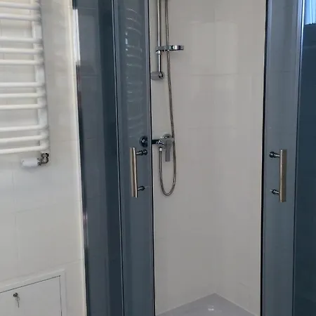 Over Lake-domki,apartamenty ロッジ