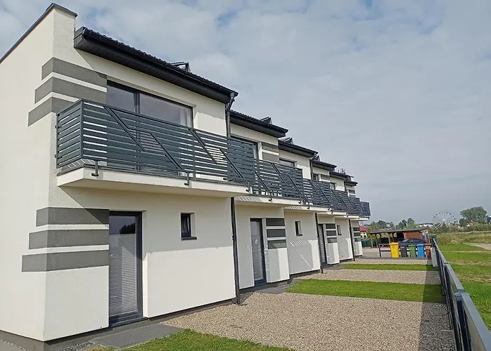 Chata Over Lake-domki,apartamenty Mielno (Koszalin)